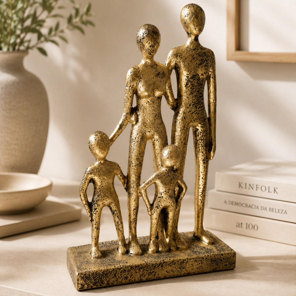 Escultura Decorativa Família Cobre em Pé