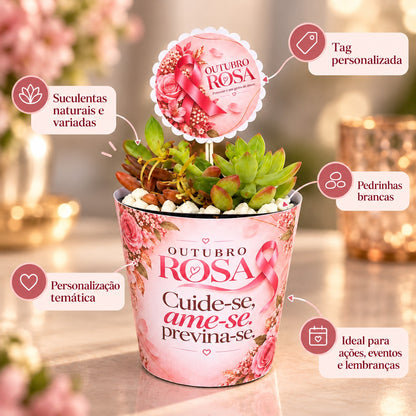 Detalhes da lembrancinha Outubro Rosa: tag personalizada, suculentas variadas e pedrinhas brancas